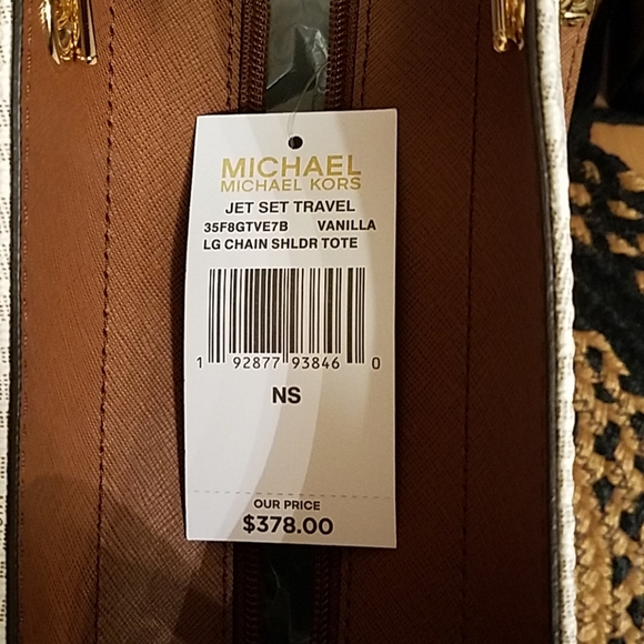 Brand new Michael Kors jet set travel purse - Picture 4 of 4